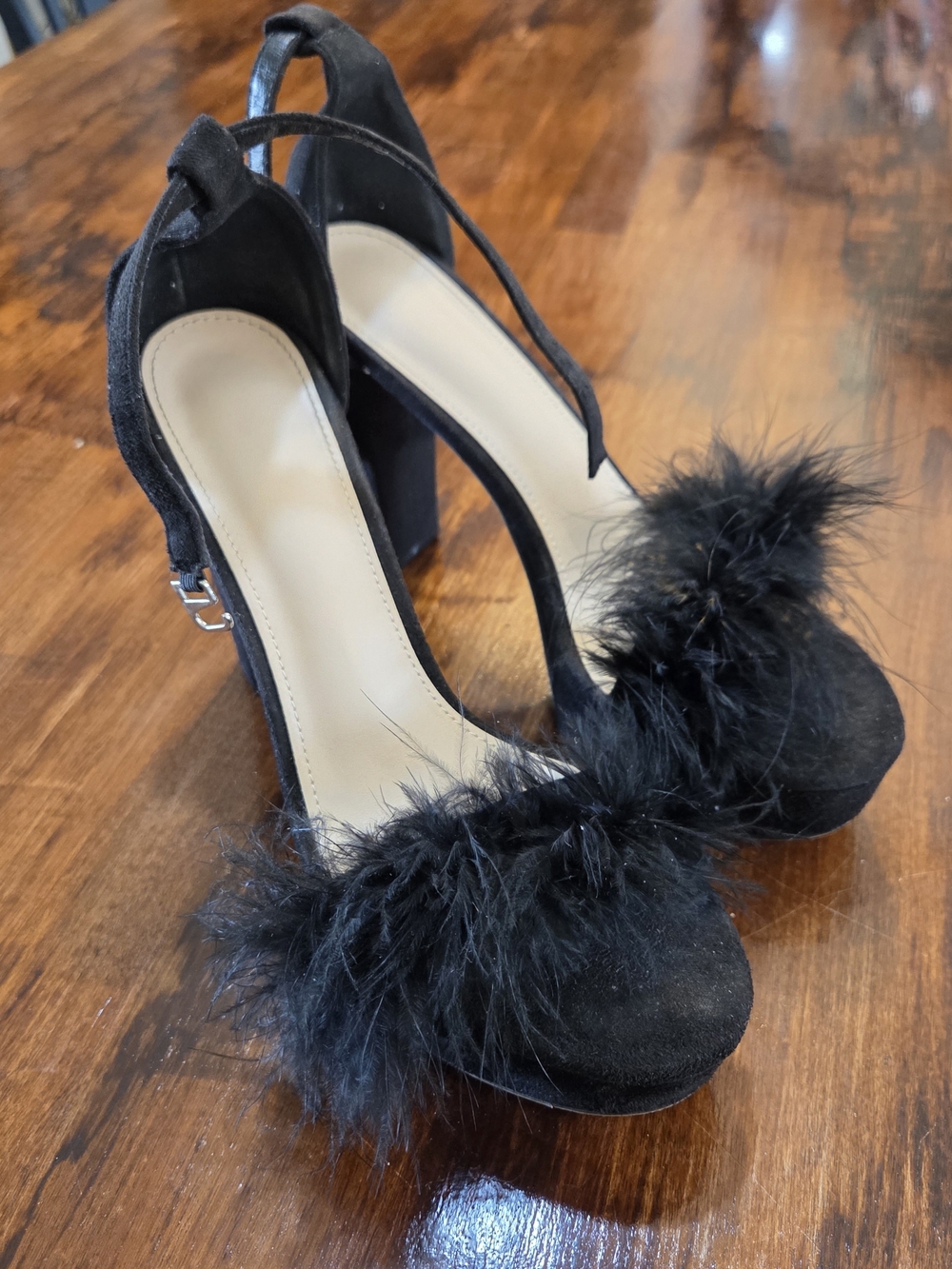 Richealnana Women's Gladiator Black Heels Sandals Ankle Strap Feather Sandals